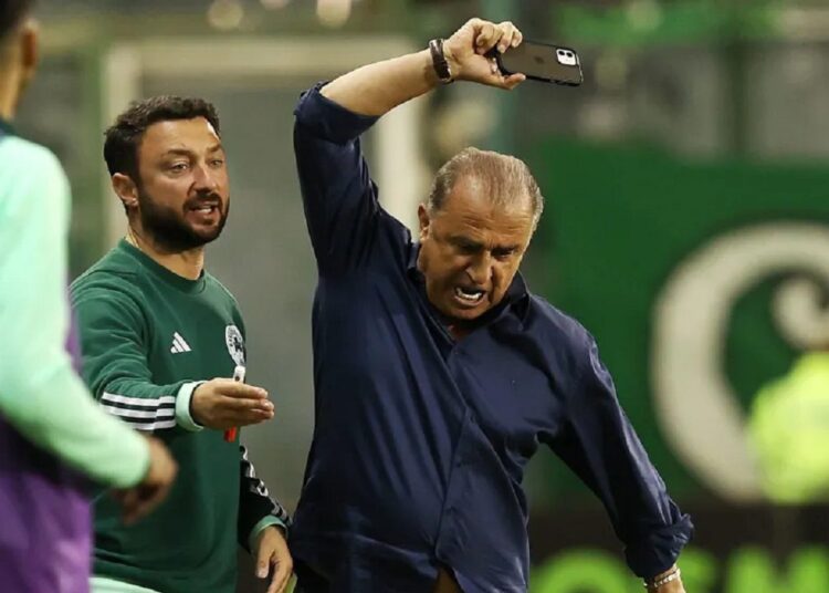 Lucescu, Fatih Terim'i yendi: Panathinaikos’un şampiyonluk şansı kalmadı 1 Lucescu, Fatih Terim’i yendi: Panathinaikos’un şampiyonluk şansı kalmadı