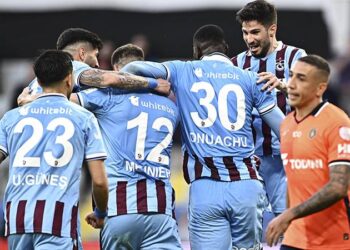 Başakşehir’i geçen Trabzonspor, üçüncülüğü garantiledi