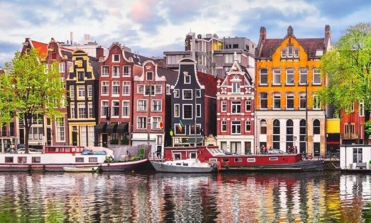 Türkiye’deki girişimciler, artık Hollanda'da 10 günde şirket kurabiliyor 1 Türkiye’deki girişimciler, artık Hollanda’da 10 günde şirket kurabiliyor