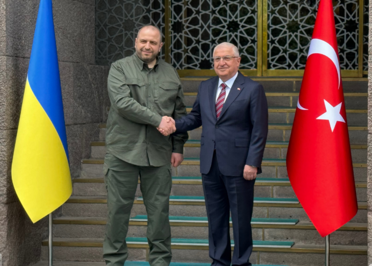 Milli Savunma Bakanı Güler, Ukraynalı mevkidaşı Umerov ile görüştü