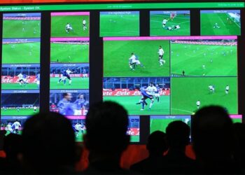 Süper Lig’de Fenerbahçe ve Galatasaray maçlarının yabancı VAR hakemi belli oldu
