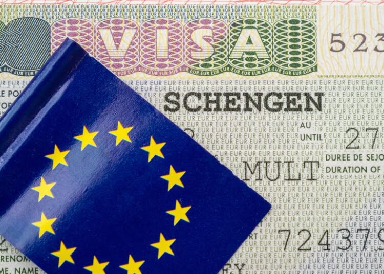 Avrupa Birliği’nden zam! Schengen vizesine yüzde 12’lik artış