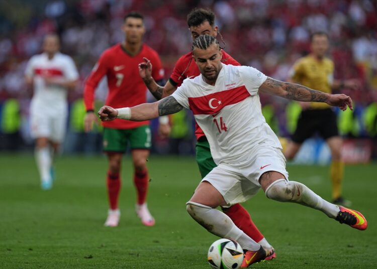 Kamil Aslan'ın yorum haberi I Montella, fena bir maç oynamamış! 1 Kamil Aslan’ın yorum haberi I Montella, fena bir maç oynamamış!