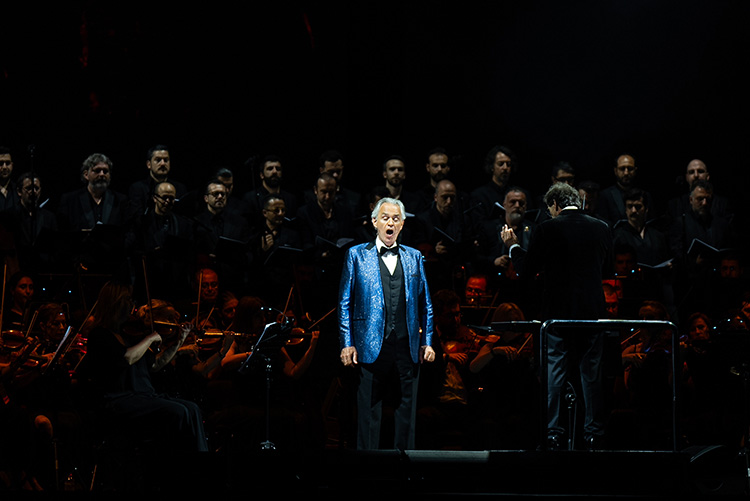 Andrea Bocelli, İstanbul'da konser verdi 1 Andrea Bocelli, İstanbul’da konser verdi