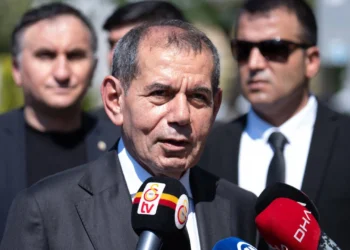 Galatasaray Başkanı Dursun Özbek’ten, Ali Koç ve Aziz Yıldırım’a yanıt