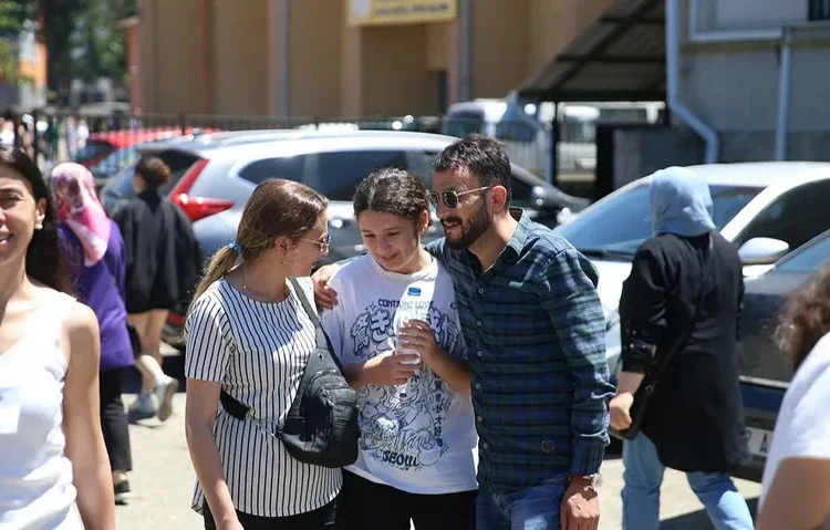 LGS sona erdi; MEB, cevap anahtarını yayınladı 1 LGS sona erdi; MEB, cevap anahtarını yayınladı