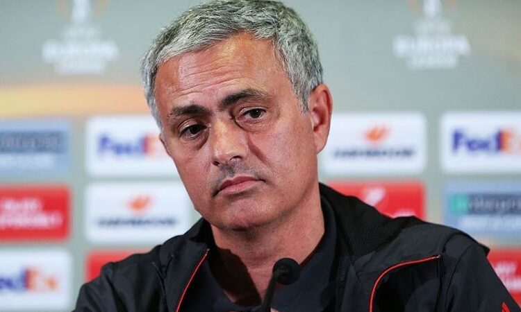 Mourinho'dan Fenerbahçe ve Şampiyonlar Ligi açıklaması: Meydan okumaları severim 1 Mourinho’dan Fenerbahçe ve Şampiyonlar Ligi açıklaması: Meydan okumaları severim