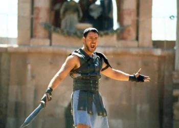 Russel Crowe’suz Gladyatör geliyor