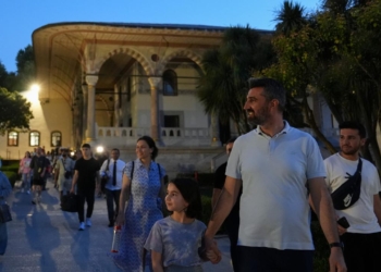 Topkapı Sarayı’nda gece ziyaret programı başladı