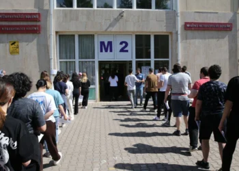 YKS maratonunda 2’nci gün: Yabancı Dil Testi başladı