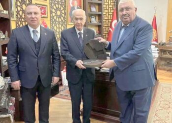 MHP’li isimden silah fotoğraflı gönderme 2 MHP’li isimden silah fotoğraflı gönderme