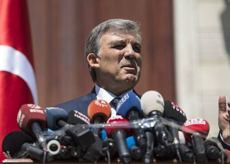 Saadet ve Gelecek partilerinden 'Abdullah Gül' iddiasına yalanlama 1 Saadet ve Gelecek partilerinden ‘Abdullah Gül’ iddiasına yalanlama