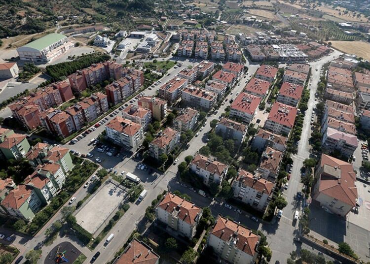 Son 5 yılda 2 bin 730 futbol sahası büyüklüğünde arazi yabancılara satıldı