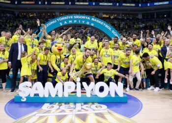 Basketbolda şampiyon Fenerbahçe!