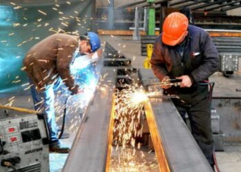 Çalışanın maaşı kira, market ve ulaşıma