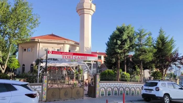 Bunu da mı görecektik? Cami tuvaletinde şok eden anlar!