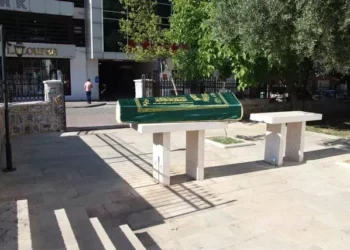 Caminin musalla taşında sahipsiz cenaze! 10 Caminin musalla taşında sahipsiz cenaze!