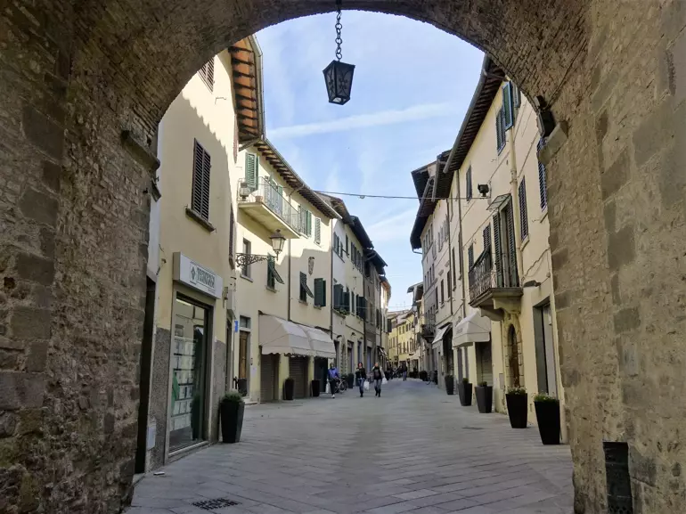 İtalya'da dağ kasabalarına taşınanlara 30 bin euro verilecek