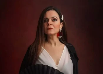Ünlü oyuncu otelin terasından düşerek hayatını kaybetti