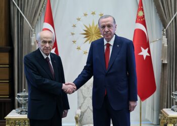Erdoğan ve Bahçeli 1 saat görüştü