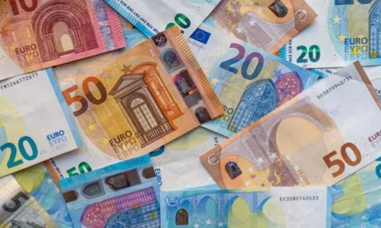 Aşırı sağın zaferi sonrası Euro’nun geleceği riskli görünüyor