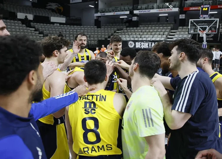 Basketbolda finalin adı Anadolu Efes-Fenerbahçe Beko
