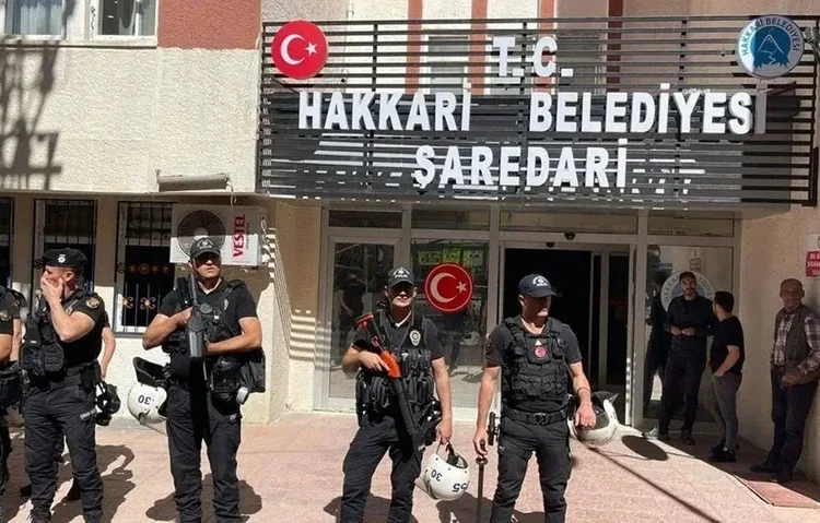 Kayyıma gerekçe yapılan dosyanın gizli tanığı: Polis zoruyla yalan ifade verdim 1 Kayyıma gerekçe yapılan dosyanın gizli tanığı: Polis zoruyla yalan ifade verdim