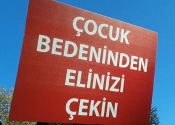 İzmir’de Bachmeier vakası: Çocuğu onlarca kişi tarafından istismar edilen anne, evleri ateşe verdi 3 İzmir’de Bachmeier vakası: Çocuğu onlarca kişi tarafından istismar edilen anne, evleri ateşe verdi