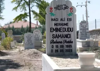 Doktor, hasta sayısını artırmak için ölüleri de muayene etmiş