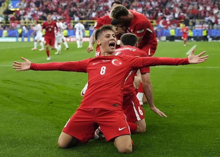 Türkiye'den altın değerinde 3 puan 1 Türkiye’den altın değerinde 3 puan