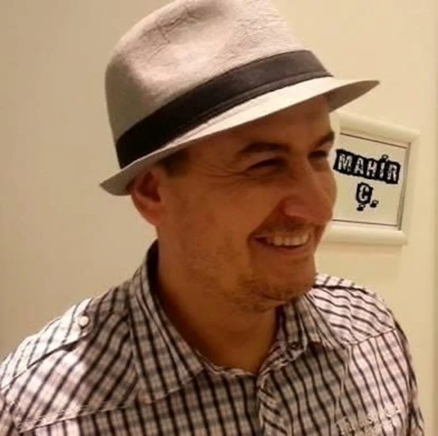 Öldürülen lise müdür yardımcısı son yolculuğuna uğurlandı 3 Öldürülen lise müdür yardımcısı son yolculuğuna uğurlandı