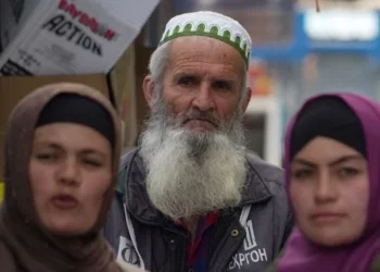 Tacikistan’da başörtüsü ve dini bayram yasağı