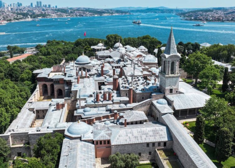 Topkapı Sarayı’nda iki bölüm, yeniden ziyarete açıldı