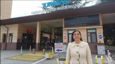 Bakım için gönderilen tren motorlarının içindeki bakır kablolar çalınmış