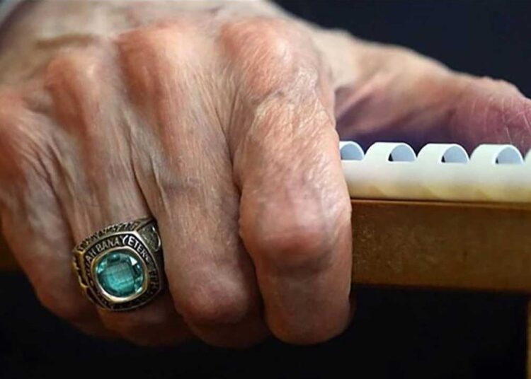 MHP’den ‘yüzük’ açıklaması: Tamamen tesadüf