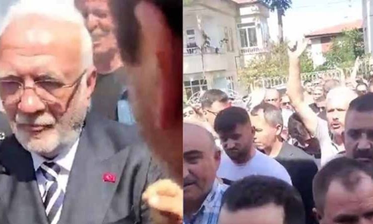AKP’li Elitaş’a Kayseri’de protesto şoku: “Külliye önünde kendimizi yakınca mı bizi duyacaksınız” 1 AKP’li Elitaş’a Kayseri’de protesto şoku: “Külliye önünde kendimizi yakınca mı bizi duyacaksınız”
