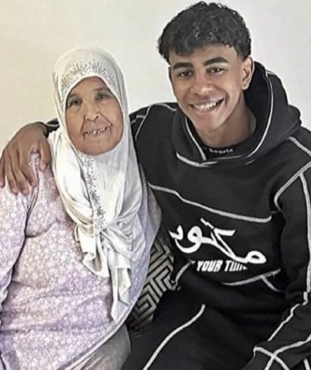 Avrupa Futbol Şampiyonası'nda yıldızı parlayan Müslüman futbolcular