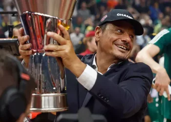 Ergin Ataman, 4 yıl daha Panathinaikos'ta! 5 Ergin Ataman, 4 yıl daha Panathinaikos’ta!