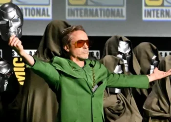 Maskeden Robert Downey Jr. çıktı: Dr. Doom’u canlandıracak