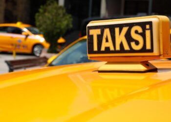 İstanbul’da taksilerin indi-bindi ücreti 100 lira oldu