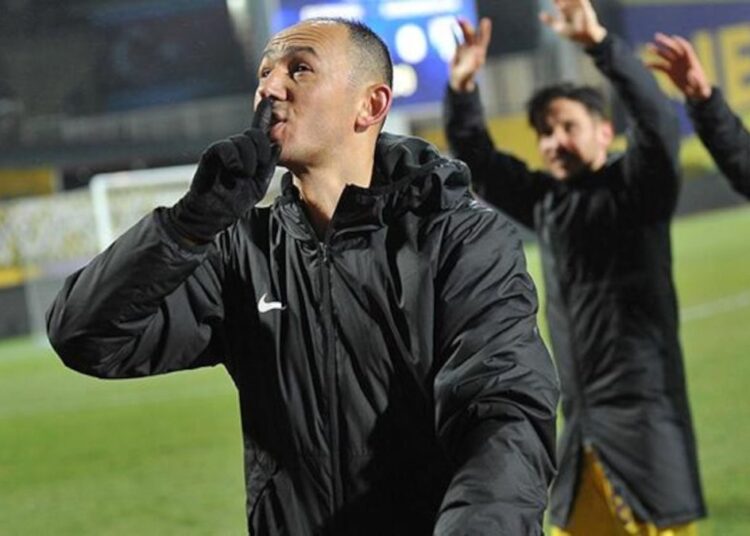 Umut Bulut futbolu bıraktı 1 Umut Bulut futbolu bıraktı