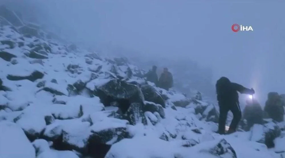 Ağrı Dağı'nda kaybolan dağcılar donmuş halde bulundu