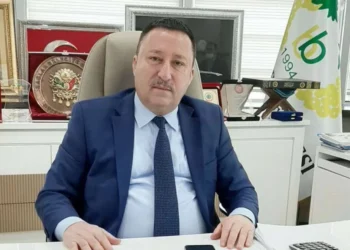 AK Partili eski başkan ve ailesine para aklama davası açıldı 10 Her sabah Erdoğan’ın fotoğrafına bakarak işe başlayan eski AK Partili başkanının evine baskın