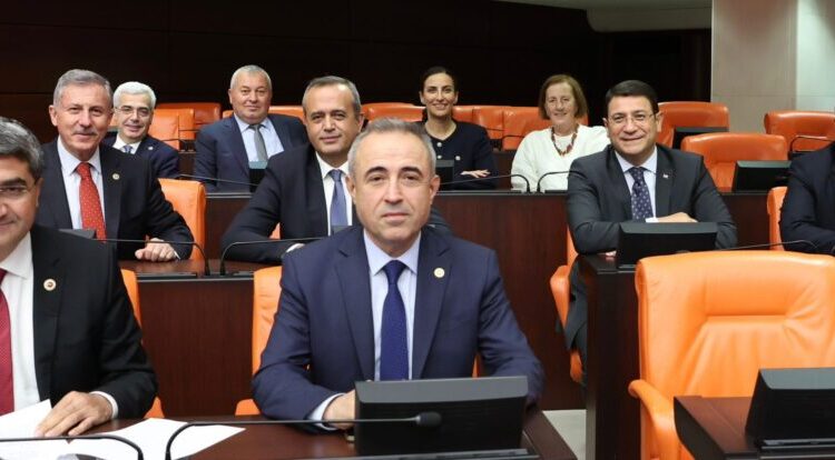 Kulis: Meclis’te yeni bir grup kuruluyor