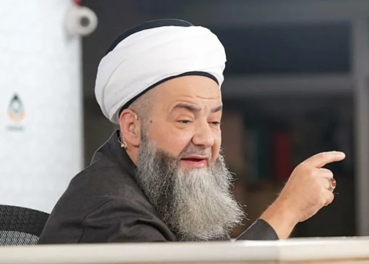 Halis Gül yazdı l Tepkiler artınca Ali Erbaş, ‘Hazreti İsa öldü’ sözünü düzeltti