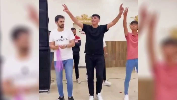 Siirt'te düğünde slogan atan 6 kişi, "terör propagandası" iddiasıyla gözaltına alındı 2 Siirt'te düğünde slogan atan 6 kişi, "terör propagandası" iddiasıyla gözaltına alındı