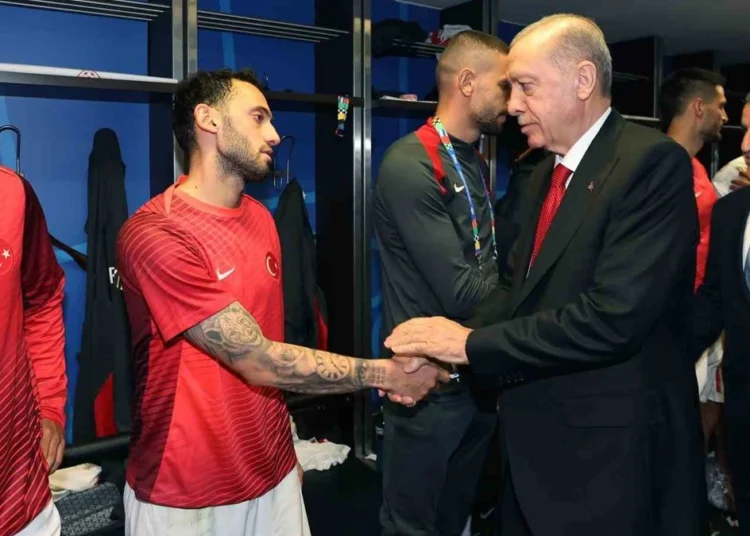 Erdoğan’dan millilere soyunma odasında tebrik 1 Erdoğan’dan millilere soyunma odasında tebrik
