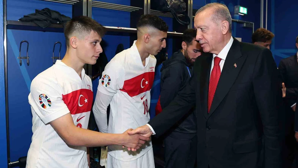Erdoğan’dan millilere soyunma odasında tebrik 2 Erdoğan’dan millilere soyunma odasında tebrik