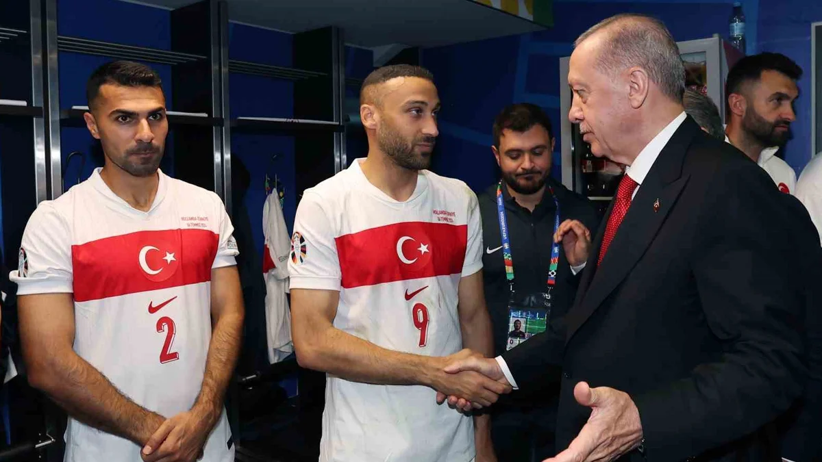 Erdoğan’dan millilere soyunma odasında tebrik 3 Erdoğan’dan millilere soyunma odasında tebrik