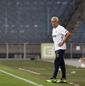 Fenerbahçe, hazırlık maçında gövde gösterisi yaptı (Maç Özeti) 2 Fenerbahçe, hazırlık maçında gövde gösterisi yaptı (Maç Özeti)